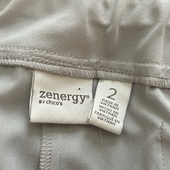 NWT Zenergy Workout Capri - Picture 5 of 5